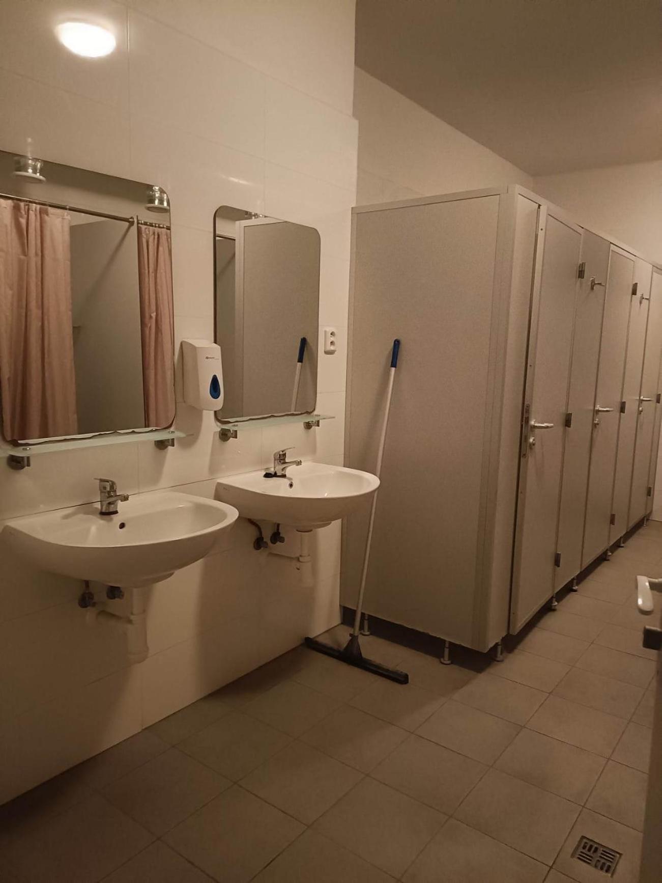 Ubytovna Nobelova Bratislava Dış mekan fotoğraf